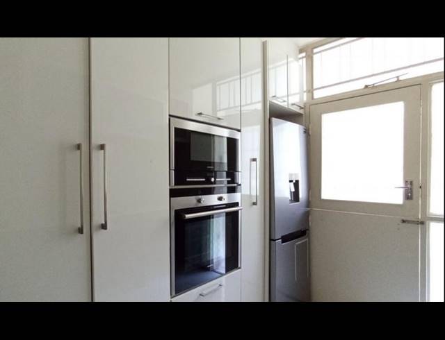 2 BEDROOM APARTMENT FOR SALE IN BENMORE GARDENS